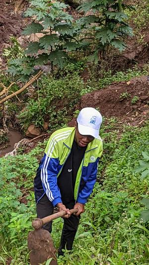 Plantation des arbres dans sites menacé par les érosion.